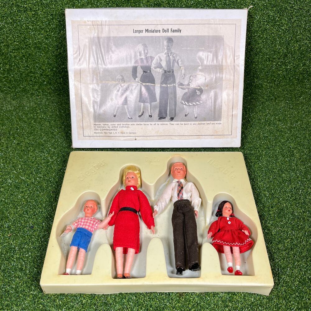 Vintage B Shackman 7751 Miniature Doll Family Germany 4 Dolls Original Box